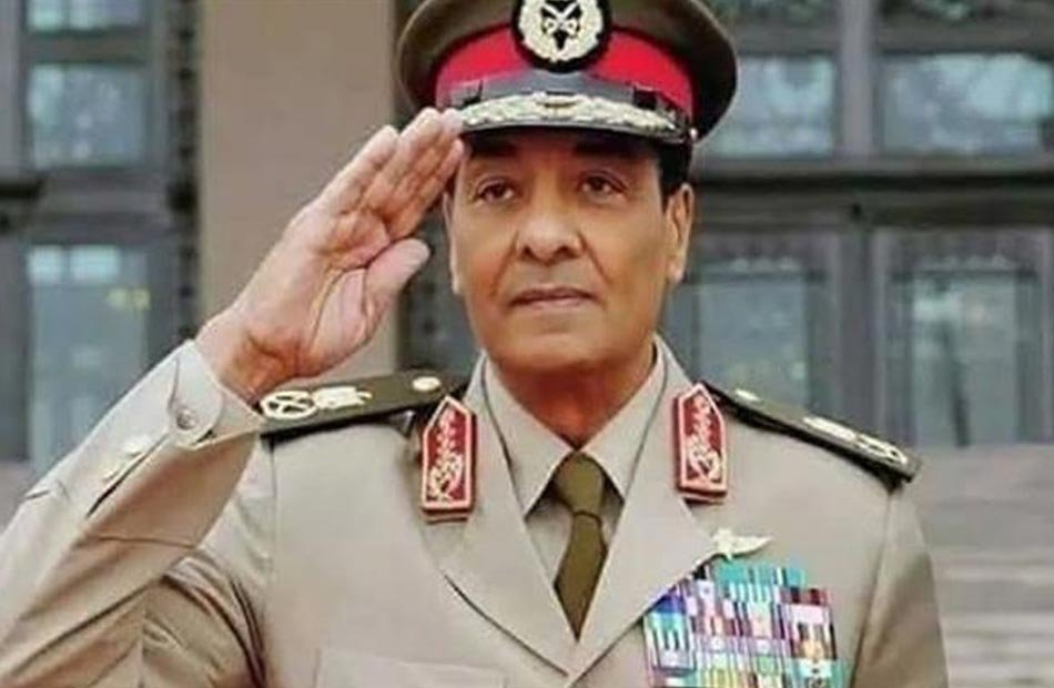 QegSee61229's tweet photo. معركة المزرعة الصينية،  الإسرائيليين  وصفوها أنها محر قة الدروع ، كانت مزرعة تجريبية يابانية في الضفة الشرقية من قناة السويس، و لأن الإسرائيليين شافوا الكتابة بتاعتها اعتبروها صينية فسموها المزرعة الصينية 

المهم ، حدثت في يوم 15 اكتوبر 1973 و كانت محاولة إسرائيلية لدعم ثغرة الدفرسوار و كان وقتها في كتيبة مشاة يقودها الثعلب الأسمر المقدم وقتذاك محمد حسين طنطاوي ، فكانت المزرعة فخ لسرب مدرعات و دبابات يقودها حينذاك اريئل شارون الذي تكبد هزيمة فادحة في قواته و أدى إلى تراجعه للبحث عن طريق آخر 

من هول المعركة فيلم جولدا سلط الضوء عليها و سرد أحداثها في مشهد يبرز فيه مشاعر انهيار جولدا مائير و هي تتابع مجريات الأحداث الثقيلة.
🪖🇪🇬✌️