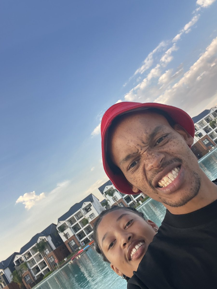 lavidaNOTA's tweet photo. “Abaphansi bavumile ukuba sifanelene thina sobabini, xa sikunye siyajabula, jabula!” https://t.co/YiiU4m0YLo