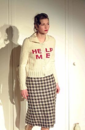 mostnormalwoman's tweet photo. What to wear to work: https://t.co/wBXSLMiVTa
