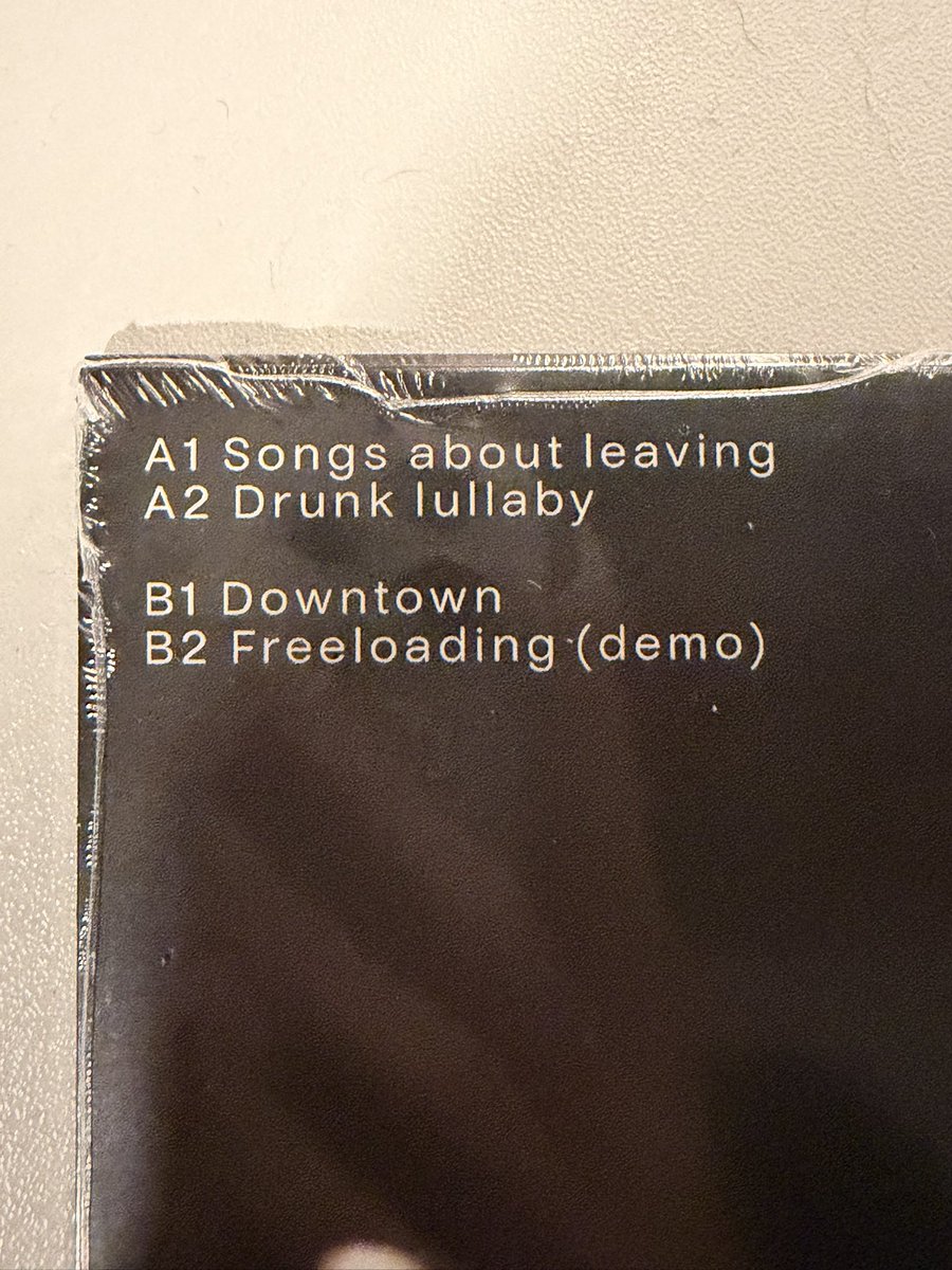 endlessawe's tweet photo. freeloading is the bonus track https://t.co/0YRk7OBXbO
