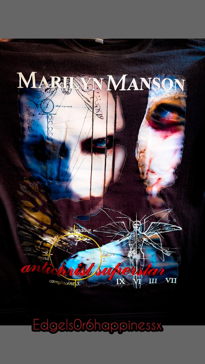 ChazXx56S's tweet photo. 666 New post over @ https://t.co/EfTFSm8hv1 #marilynmanson #marilynmansonfans #marilynmansonfan #mansonites #marilynmansonmerch #emo #bandmerch #marilynmansonmakeup #antichristsuperstar #aesthetic #hailthyself https://t.co/UhFBZCkWTH