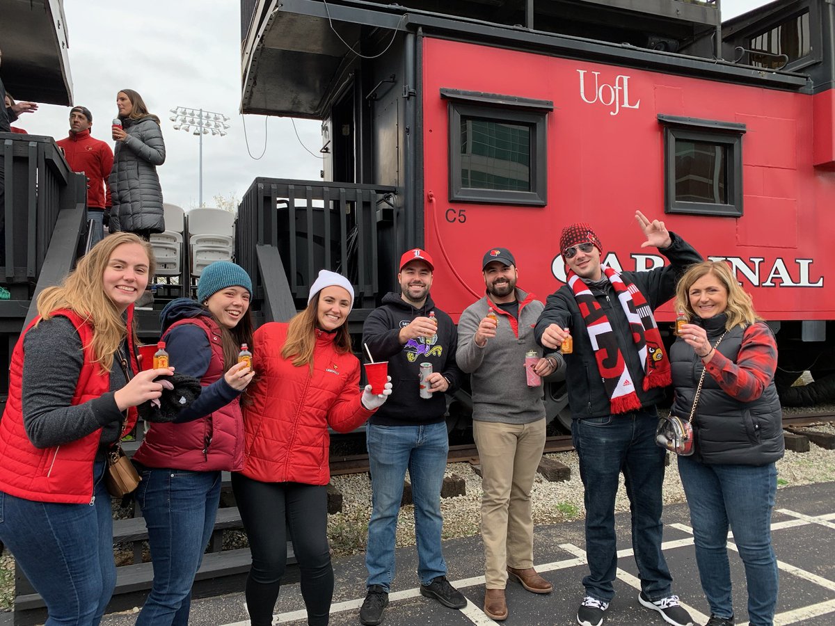 HighPrairieFarm's tweet photo. OTD Oct. 24, 2020. Land Ho. Before 11,465 at Cardinal Stadium, Scott Satterfield's second Louisville squad breaks 4-game losing streak w/48-16 win over Florida State. Javian Hawkins w/174 yds rushing, 3 TDs. Tutu Atwell w/129 yds receiving. FSU en route to worst season in 45 yrs. https://t.co/W56WfB2Z0l