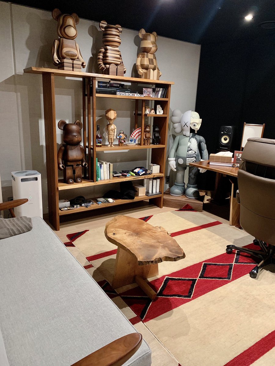 RMMoonchild101's tweet photo. Namjoon's Bearbrick collection is no joke. https://t.co/CzYMGfW7iR
