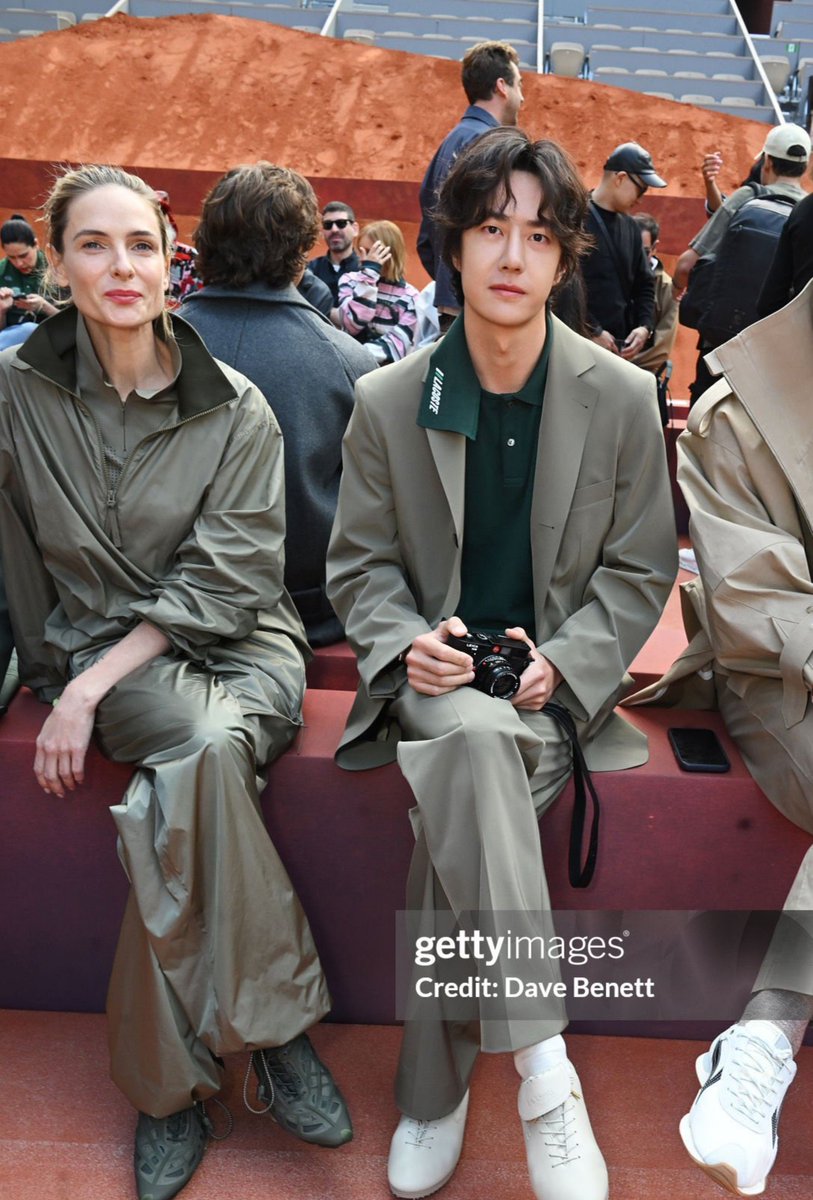 sera_8597's tweet photo. The best part of Paris Fashion Week 2026 for me?

Wang Yibo with amazing actresses - Rebecca Ferguson and Alexa Demie. What an amazing week!
#WangYiboxChanelSS27 #WangYibo https://t.co/rtZ6Eps3k0
