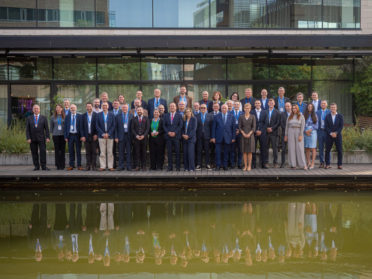 ICOIGT's tweet photo. Finaliza la Asamblea de la CLGE en Brno con la tradicional foto de familia. Nos veremos de nuevo en la primavera de 2027 en Kosovo. https://t.co/bacYRc1rjv