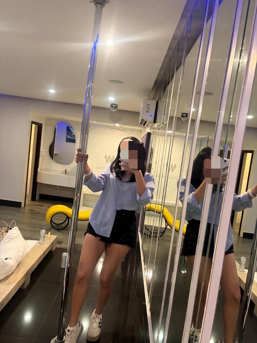 moonalynemty's tweet photo. Fotos de Alyne para que te acuerdes de mí… 👩🏻‍🐰‍👩🏽 
Estoy en MTY 📍 https://t.co/OaUeK4uDN1