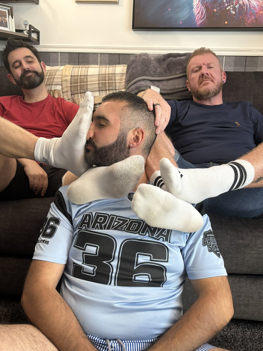 growingteddy's tweet photo. I love a good sniff 🐷😈🧦
@RyanRift @ScottishGinge1 

Forced sock sniffing session coming tomorrow 🥵 https://t.co/tKeEOOR9GZ