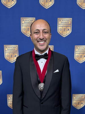 ASCatOSU's tweet photo. Congrats to Prof. David Nagib for being named a 2026 Blavatnik Awards finalist! He is recognized for developing radical and carbene chemistry to selectively edit carbon-hydrogen bonds, enabling faster and safer access to complex molecules for discovery of better medicines. https://t.co/2VFOXfG0m2