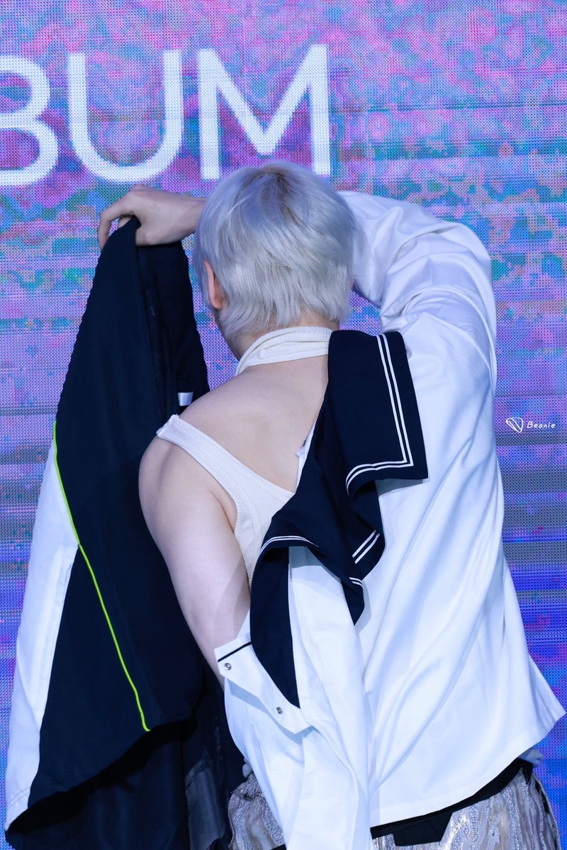 ningdungrie's tweet photo. as a fandom we really need to talk about how kai was keeping us FED during 2025 https://t.co/dsAZthXhgX