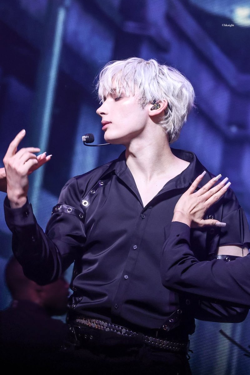 ningdungrie's tweet photo. as a fandom we really need to talk about how kai was keeping us FED during 2025 https://t.co/dsAZthXhgX