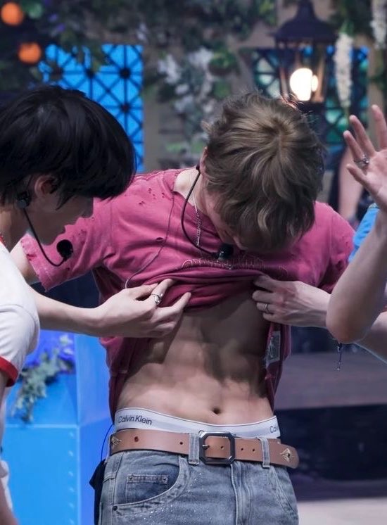ningdungrie's tweet photo. as a fandom we really need to talk about how kai was keeping us FED during 2025 https://t.co/dsAZthXhgX