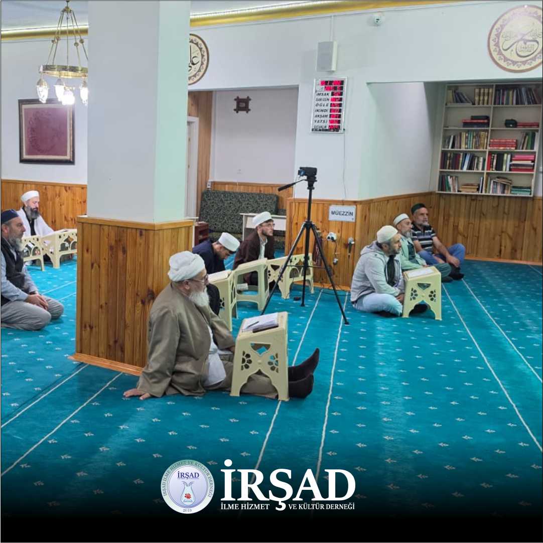 irsaddeernegi's tweet photo. 📖 “Bu Hafta İrşad Mescid’inde Neler İşledik?

Vefat eden kişinin geride kalan namaz ve oruç borçları ne olur?

Fidye nedir, Nasıl ödenir?
Uzun yıllar Namaz ve Oruç kazası olan ne yapmalıdır?
Varislerin Sorumlulukları nelerdir ?

Her pazartesi İrşad Mescidine sizleri bekliyoruz. https://t.co/3uBEPevQTd