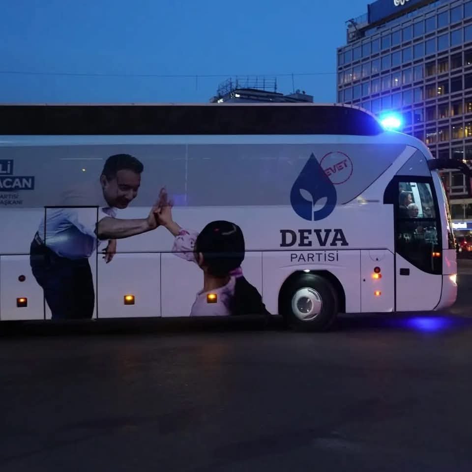 bu_xb16653's tweet photo. Temiz siyaset güçlü Türkiye için @AliBabacan haramilere karşı yola çıkıyor millet bu #akpe saltanatına dur demek için kararını verdi https://t.co/EBlvzi0iC0