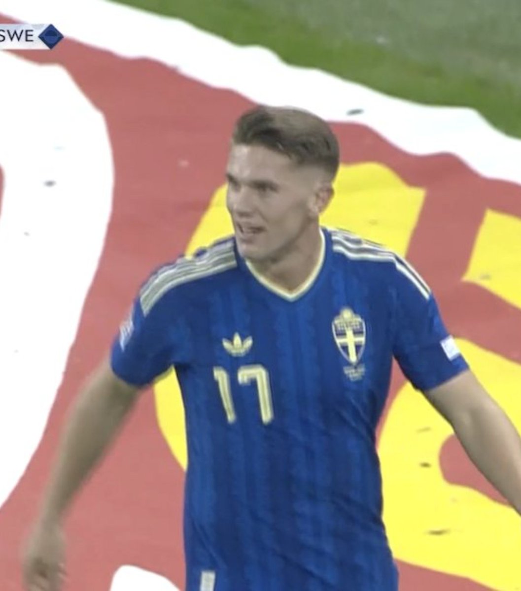 tomisinfcb's tweet photo. 🚨 Thierry Henry on Viktor Gyökeres’ incredible form for Sweden compared with Arsenal:

“Look, I don’t think Gyökeres suddenly became a bad striker when he joined Arsenal.

You watch him with Sweden and you see confidence, movement, aggression, goals. Then he goes back to Arsenal and suddenly he looks like a completely different player.

So for me, you have to look at the manager.

Arteta has his ideas, his structure, his way of playing, but sometimes you have to adapt your system to the striker you have.

Gyökeres is not a striker you buy and then ask him to become something he isn’t.

Let him run. Let him attack space. Let him be aggressive. Get the ball into the areas where he can hurt defenders.

With Sweden, he looks free. At Arsenal, sometimes he looks like he’s thinking too much.

And when a natural goalscorer starts thinking instead of reacting, you have a problem.

So I’m not blaming Gyökeres.

I’m asking whether Arsenal are actually using him in the way that made them spend so much money on him in the first place.

Because the Sweden version of Gyökeres is still there.

Arteta just has to find it.”