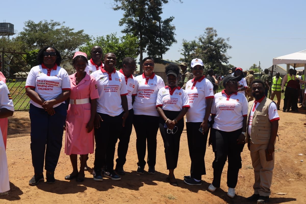 NutritionistKD's tweet photo. Earlier today in #KibukuDistrict, the @MinofHealthUG , @Amref_Uganda , @UNFPAUganda & @Bulamu_official convened us for the @WorldPPHday. This day reminds us of the mothers who die due to excessive bleeding after childbirth- behind every Statistic, is a mother. 

PPH doesn't come on the day of delivery, rather its built before pregnancy, during pregnancy & during delivery.

This means that mothers should prepare and eat healthy to build iron stores and keep the body strong to push and resilient reduce tears and be able to be on itself. 

As a #Nutritionist i stand for integration of Nutrition in Maternal Child Health & Newborn.

@DianaAtwine @NaguruC @MinofHealthUG @Rachealkyy @CKainerugaba @believe_kama @mtnug @stanbicug 

#NationalPPHDay | #PPHAwarenessCampaign