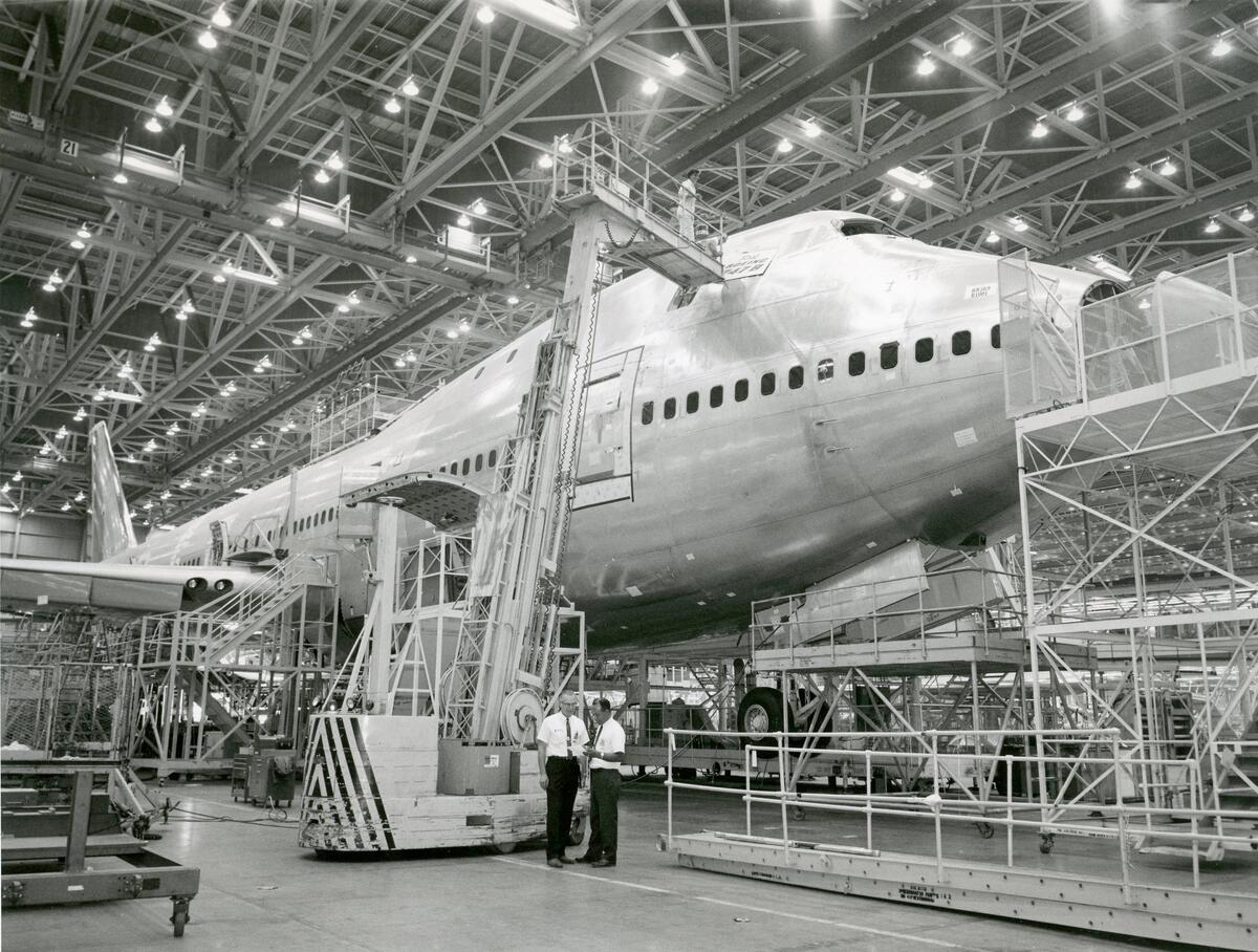 futureofflight's tweet photo. We’re celebrating #ManufacturingMonth with Gallery displays honoring generations of #TeamBoeing past and present, whose expertise has advanced aerospace manufacturing and paved the way for the future of flight. #BoeingFutureOfFlight

Tickets: https://t.co/TJznLhxKvB https://t.co/QTnR3De2o8