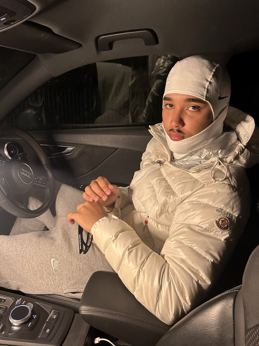 tyylenci's tweet photo. 🤍🤍 https://t.co/zZiTLIslRk