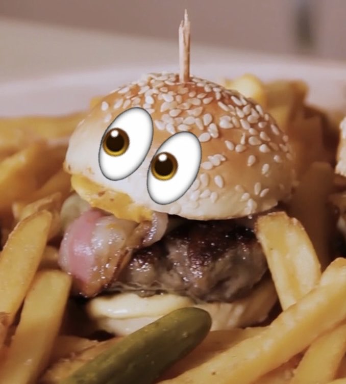 GhostJunta's tweet photo. That burger looks sentient
#Panorama #CancerBefore50 #BBC https://t.co/TTCyBUFyRq