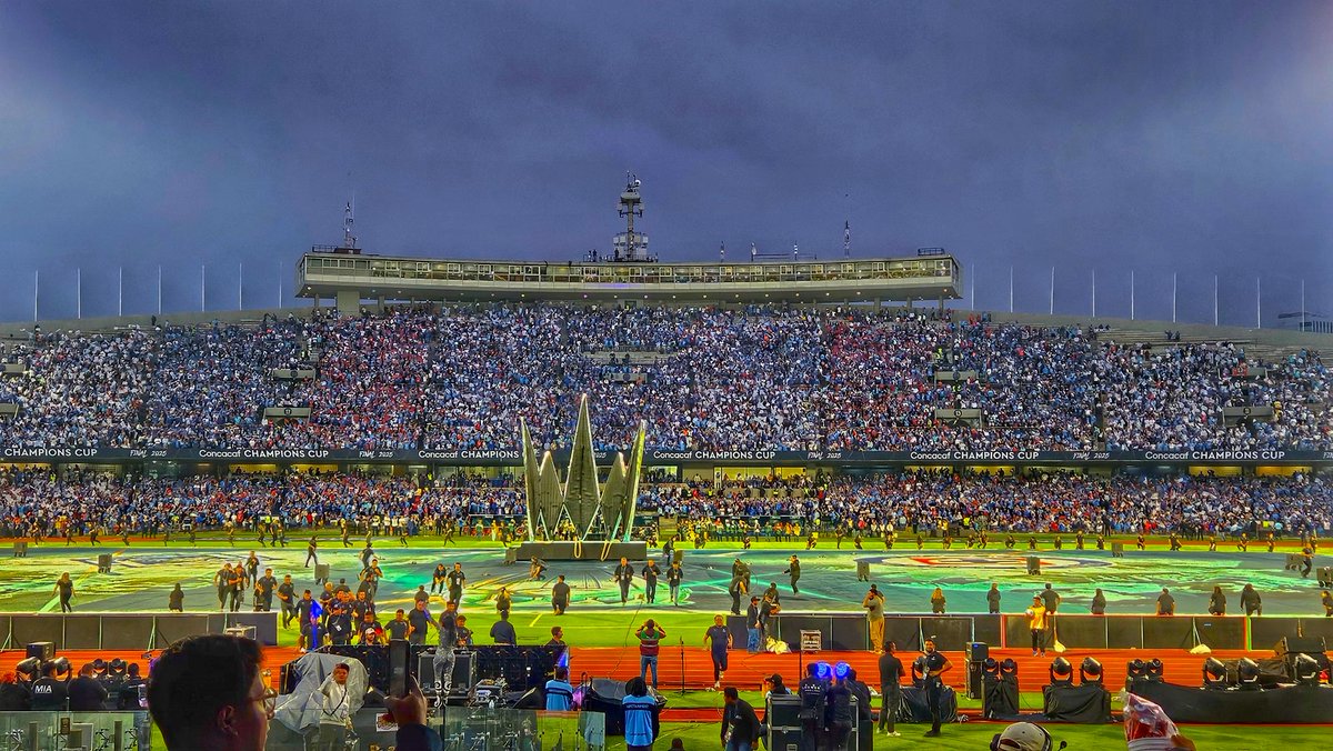 MXESTADIOS's tweet photo. Final Concachanmpions.
Junio de 2025.
Estadio Olímpico Universitario.
Cruz Azul 5-0 Vancouver Whitecaps. https://t.co/7dE3wMTGaf