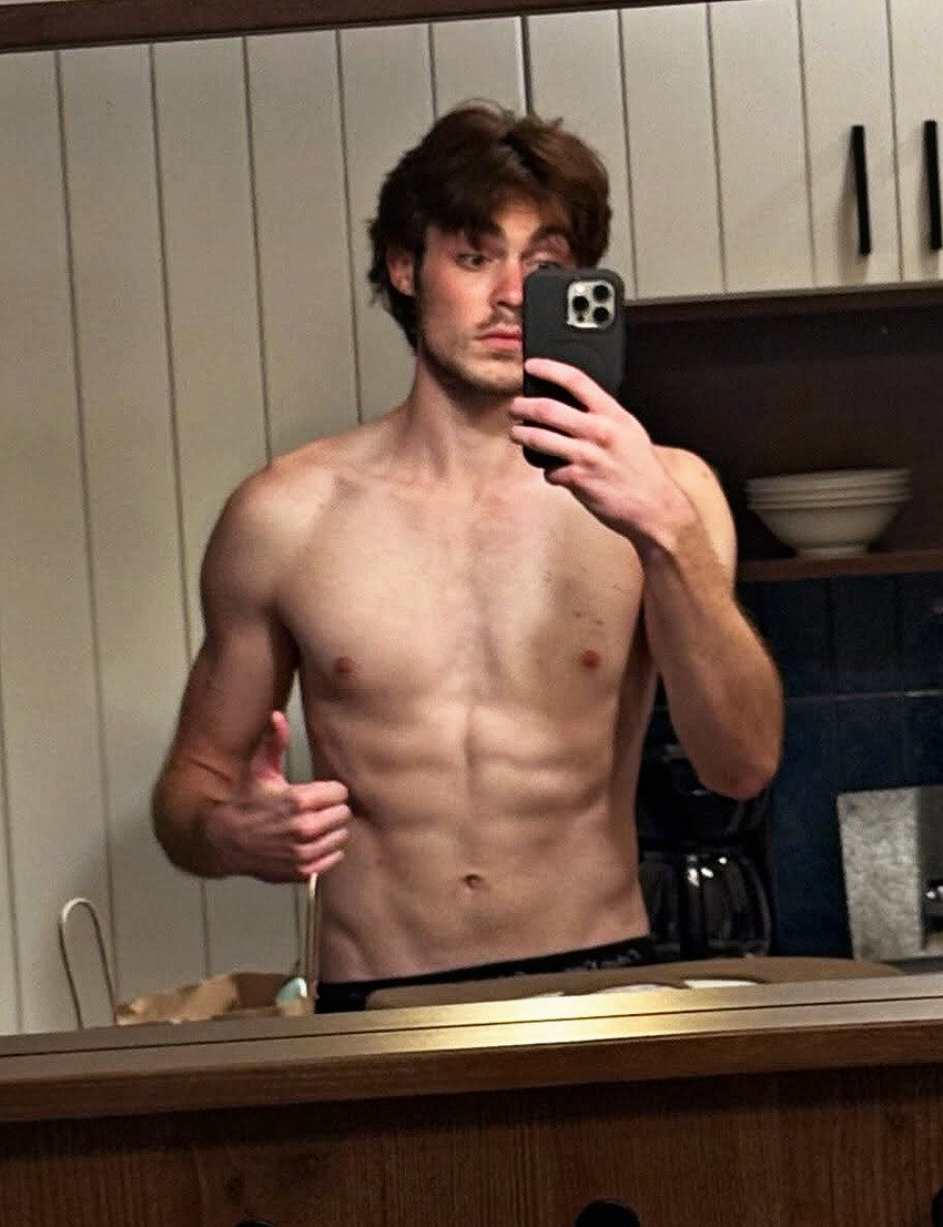 men29625's tweet photo. Jack Champion 🔥 https://t.co/0zYAtIDwny