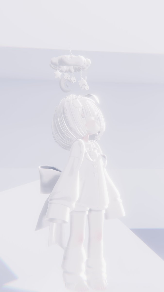 Macaron__Tea's tweet photo. ←Poiyomi     liltoon→

プリセット比較
結論：ワールドや好みによってかわる。

Poiyomi：ドールや陶器のようなマット感。
立体感では安定に強い。私は断然こっち派

liltoom：透明度が高く透き通って儚げな印象。
私の撮影用ライトを受けると影がジャギる。
Shadows付きのライトは不向き https://t.co/aO8q5PxL4n