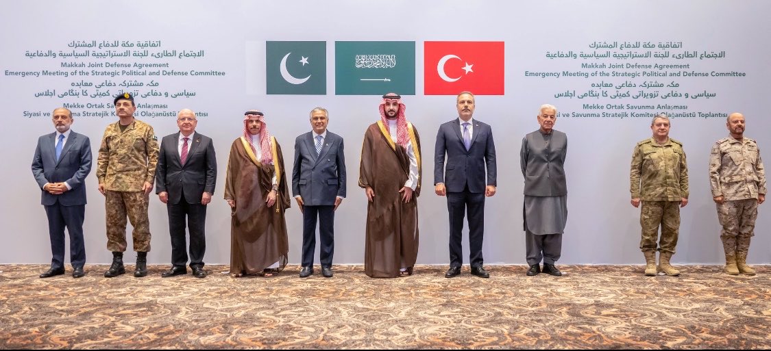 AzizbagBag's tweet photo. التفعيل الفوري ل #حلف_مكة 
للدفاع المشترك 
💪💪💪
أللهم نصرك على أذناب المجوس الحوثه الظالمين الفاسدين🤲
🇸🇦💚🇸🇦 https://t.co/WKzjvzwzEf