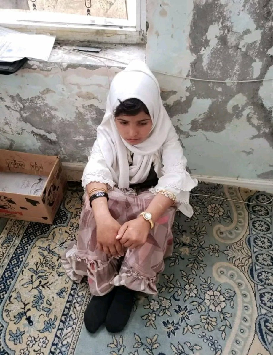 kmyblm's tweet photo. قبل فترة باعت عائلة يمنية بنتها الصغيرة كجارية لرجل كبير فتسبب لها باضرار جسدية بليغة (شوفو التقرير الطبي ) البيدوفيليا و الاستعباد والتجارة البشرية والجنسية والقوادة منتشرة عندهم كشيء عادي
والحقيرة تنتقد ان تونس تحترم المراة 
هذ هو اسلامكم في اليمن ؟ 
@xorrli https://t.co/iAY9ozjFMC