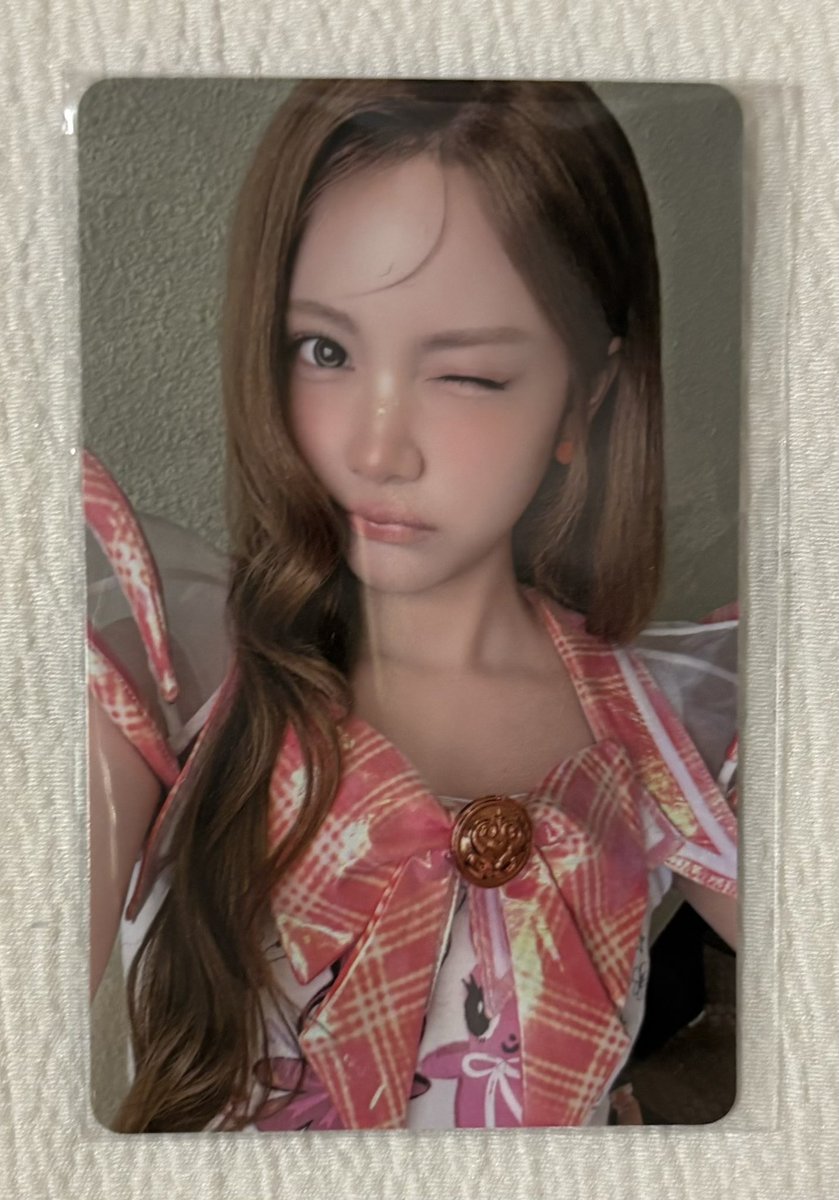 cpabbi_s2's tweet photo. Hearts2Hearts タワレコ ラキドロ トレカ交換

【譲】 カルメン
【求】同種ステラ

郵送希望📮
リプまたはdmにて気軽にお声掛けください🙌🏻 💌 https://t.co/Osj5tXvf8j