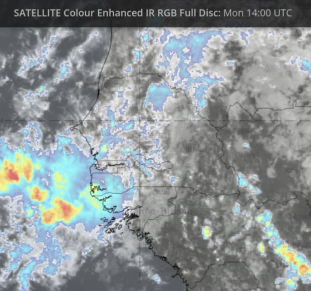 meteosenegal's tweet photo. ⚠️ ÉVOLUTION
L’atmosphère reste très instable sur le pays.
🌧️ Dès cet après-midi et durant la nuit, une reprise des activités pluvio-orageuses est attendue à Dakar, Thiès, Mbour, Fatick, Kaolack, Kaffrine, Diourbel, Louga, Kédougou, Tamba, Kolda, Sédhiou, Ziguinchor, Saint-Louis. https://t.co/Va7G19gQ3y