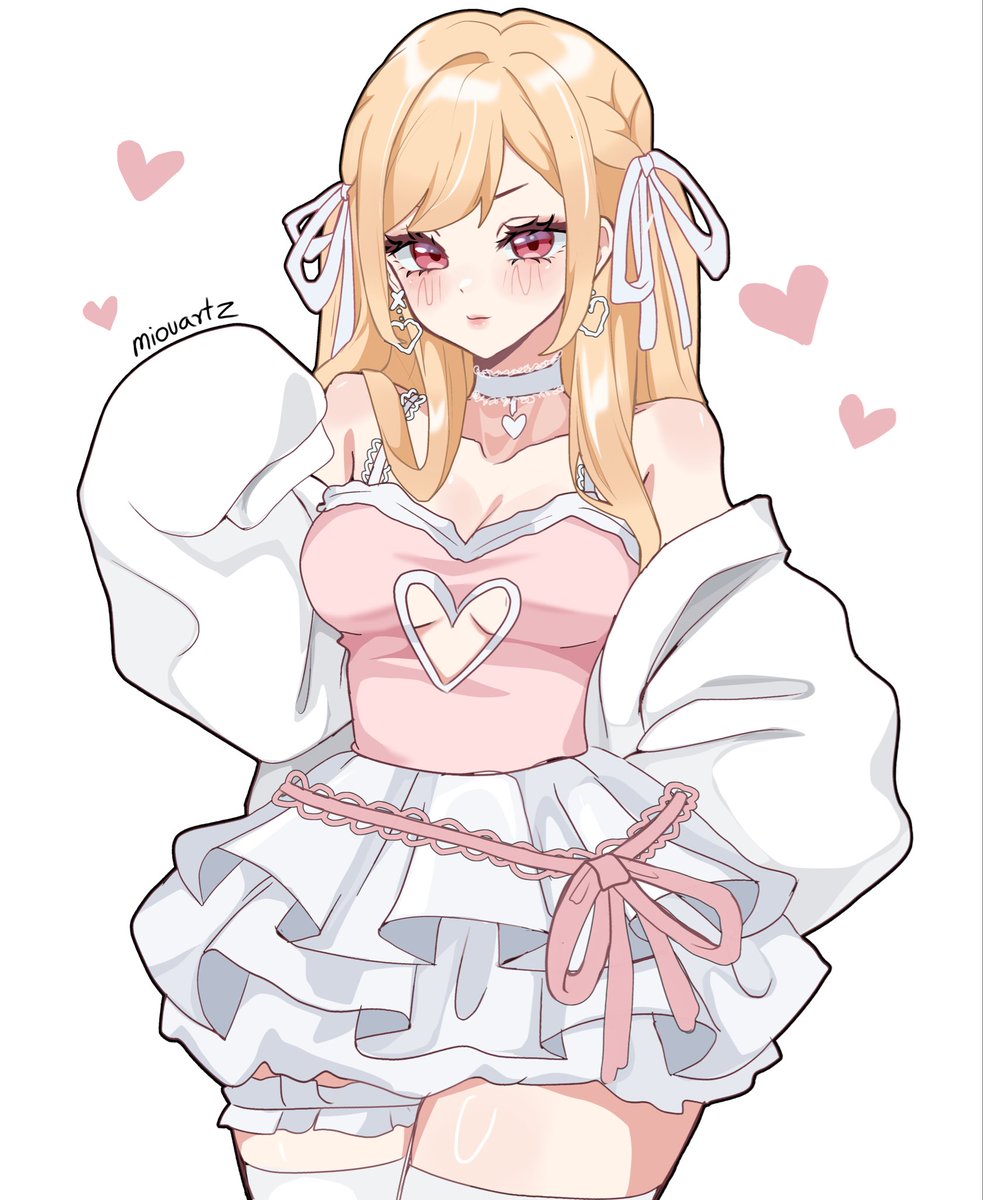 miovartz's tweet photo. Marin ready for the date with gojo :3 https://t.co/kGgH28KcjB