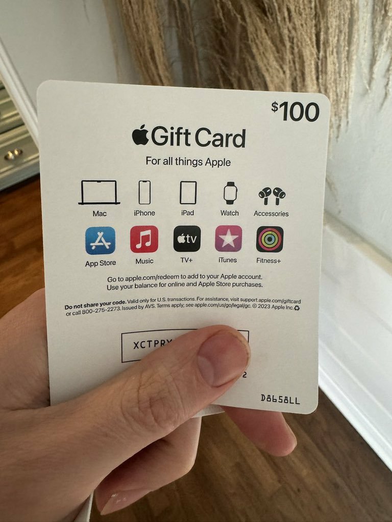 cyreen12's tweet photo. Got $100 what can I get https://t.co/KhRvjuYovm