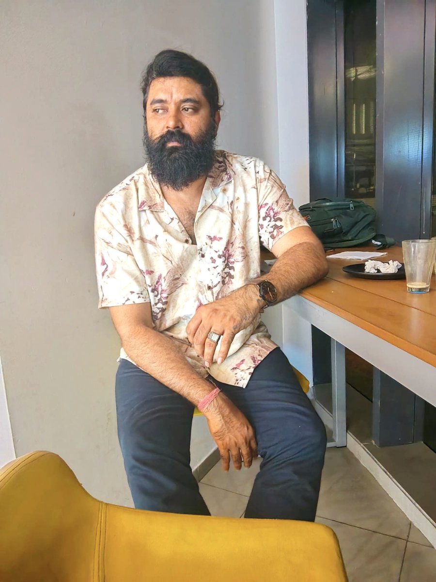 VineeshV2255's tweet photo. എല്ലാത്തിനും മറുപടി പറയേണ്ടതില്ല…
ചിലപ്പോഴൊക്കെ മൗനം തന്നെയാണ്
ഏറ്റവും ശക്തമായ മറുപടി.
എനർജി പാഴാക്കാതെ മുന്നോട്ട് പോകുക.
— വിനീഷ് വി നായർ https://t.co/apXUPwGXyT