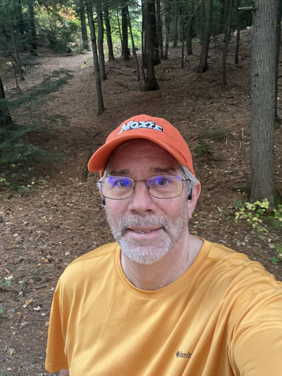 DogwoodSaunders's tweet photo. Four miles this morning in perfect conditions. Temperature was 50° and cloudy, nice and cool. The leaves are just starting to turn for us and peak color should arrive in about a week or so. I love running this time of year. Enjoy your runs!! #milesformike https://t.co/qvPOz8TSgs