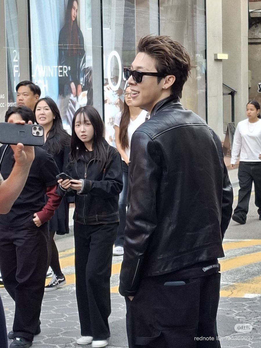 seoyoonswoochan's tweet photo. jo woochan swagmaxxing on the street today https://t.co/m0JioC5jmi