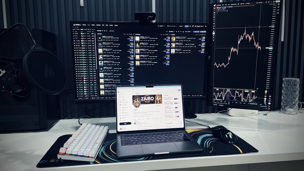 0xZairo's tweet photo. $10 Giveaway 
 
Rules:
• Follow @0xZairo with notis🔔
• RT, Like &amp; Drop $SOL Address 

Winner in 24 hrs. https://t.co/2a2rcZUM5y