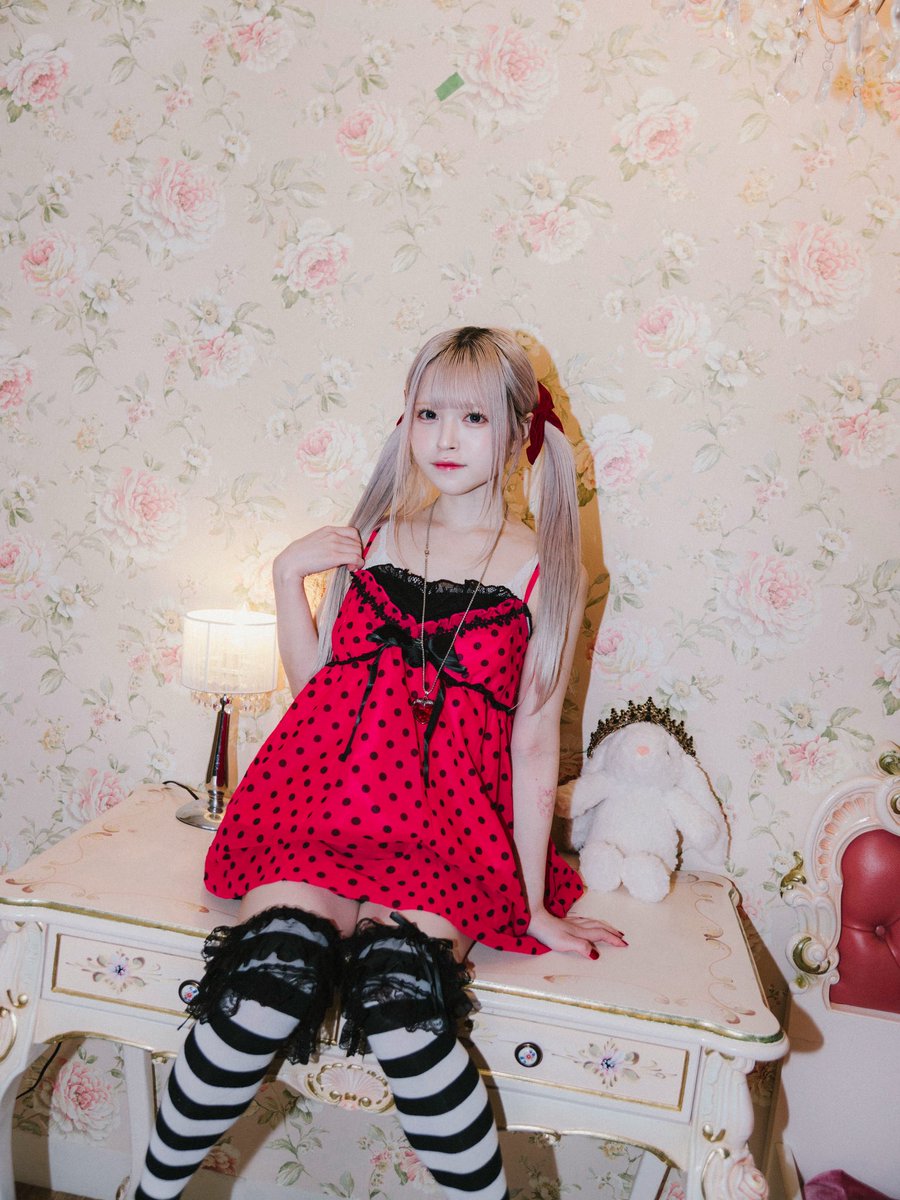 misa_pmb's tweet photo. 10.6 お誕生日を迎えました🌹⸌̟͂̋⸍̑⸜̑⸝͂ https://t.co/fmIZ4uMkV6
