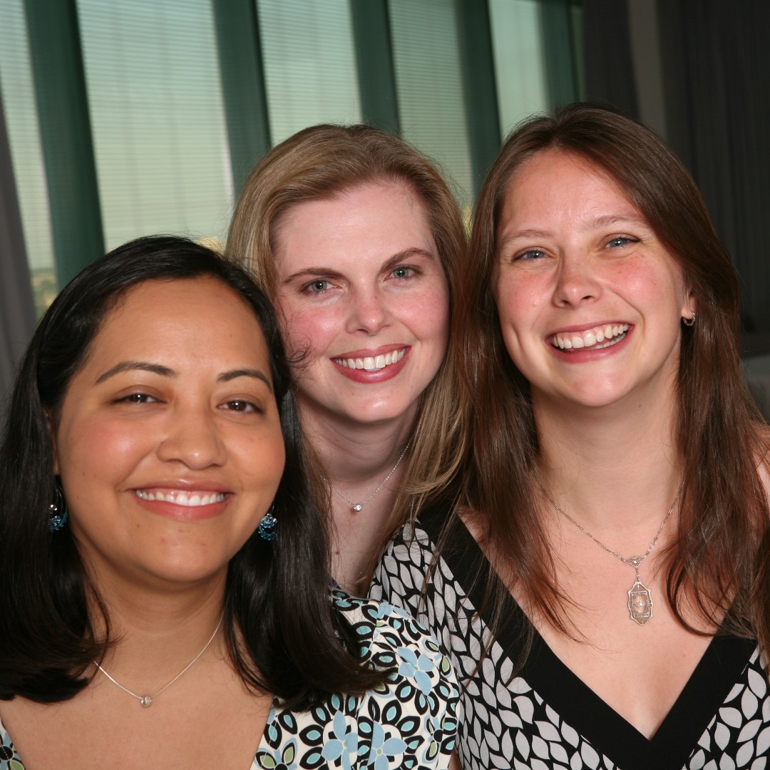 UTSWArchives's tweet photo. At resident graduations, like this one from the 2008 OB/GYN reception, the atmosphere is fun and light. These students worked hard in their residencies to move on to the next step in their careers.
#medstudentmonday #FromTheArchives #UniversityArchives #medicalarchives https://t.co/3jd47o3zQh