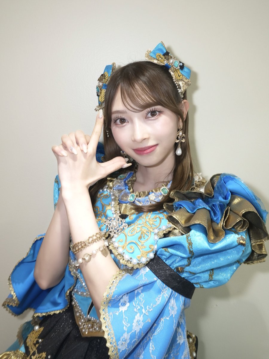 sendenbu_staff's tweet photo. 夢の日本武道館公演！
ありがとうございました☺️
夢の景色をみんなと一緒に見れて本当に嬉しかったです✨
絶対に叶えられるって信じてここまで突き進んできて本当に良かった❤️‍🔥
メンバー、宣伝部員さん、スタッフさん！！みんなのおかげです🧡
みんなに出会えて幸せです🥰
大好き💙🩷❤️💚💛🧡(かなみ💙)

#超とき宣 #超とき宣ツアー2026