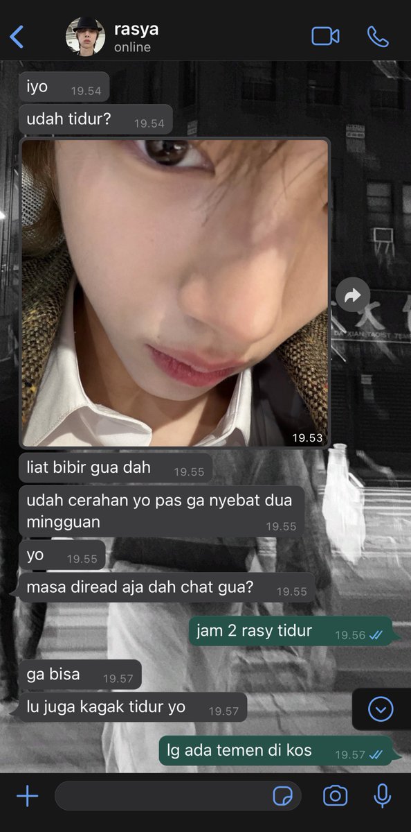 syadeeran's tweet photo. rasya ga kapok yee, biar gio aje yg ngejauh https://t.co/Az1MdjtAnj