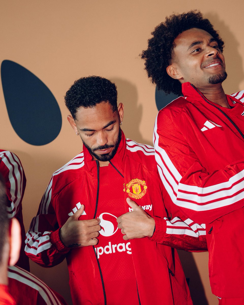 ManUtd's tweet photo. Looking good, Reds 👌