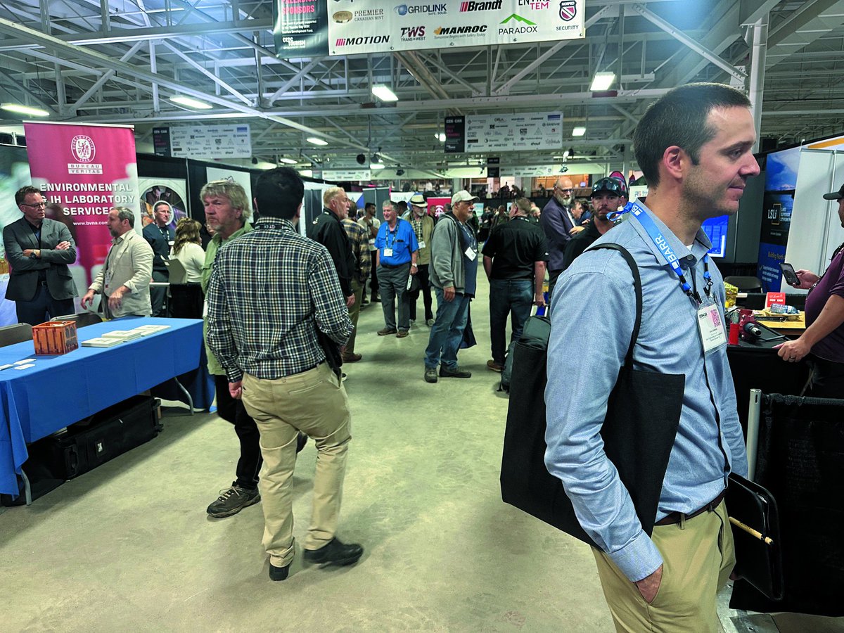 tbay25's tweet photo. The Thunder Bay Business October issue features Prime Minister Mark Carney visits Thunder Bay, the CEN CAN event, and Thunder Bay District Amateur golf. #thunderbay #cencan #MarkCarney

https://t.co/Xta8VhATUu https://t.co/THsSYdAgsa