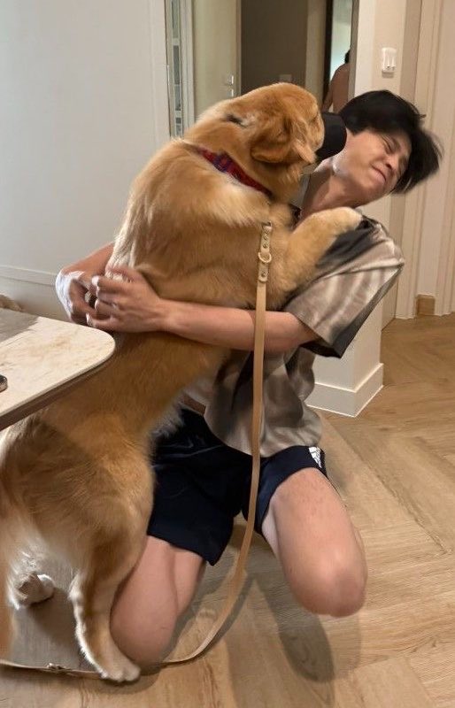 bluebluebuu's tweet photo. แม่สอนว่าเป็นพี่น้องต้องรักกันนะอ้วม https://t.co/akJXbc2jMc