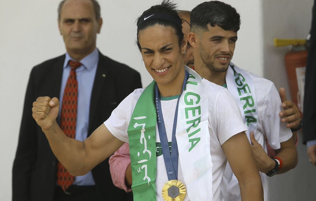 Artchorongebe's tweet photo. @Hassanmxw48 @cartesien_ @A_Oberdorff transsexuel???🤔 Comme votre "championne" de boxe qui a une paire de couilles ?
Les Algériens adorent les trans.🤣🤣🤣 https://t.co/MYBb2ckRBz