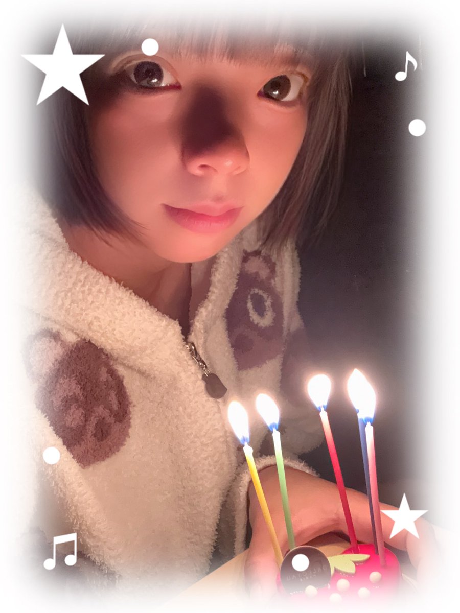 seina_drum's tweet photo. 誕生日だからケーキ食べた❕🍰🌟 https://t.co/9I4zuePX0i