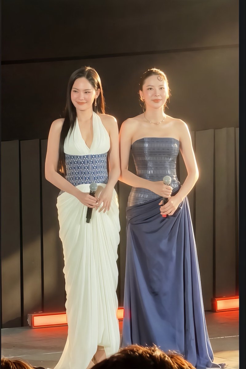 Leeratcha13's tweet photo. ละมุนมากจ้าพ่อแม่ จั๋นละลายยย 
KHOM KHLANG SPECIAL EP5
#ข่มขลังตอนที่5
#bintsireethorn https://t.co/ZEElqmKgid