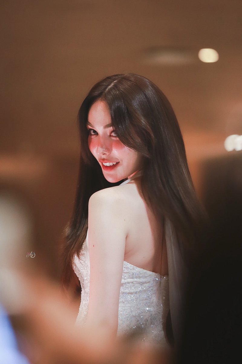 ooo_aeyyy's tweet photo. สะบัดต่อไม่รอละนะ 🤍✨

#INHAMONYPressConXCharlotte
#INHARMONYPressConXCharlotte
#ชาล็อตออสติน #CharltoteAustin 
@itscharlotty https://t.co/wWGsKToBVX