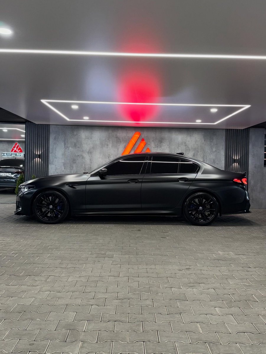 TheAutoHub's tweet photo. BMW M5 F90 https://t.co/A6yha85H4A