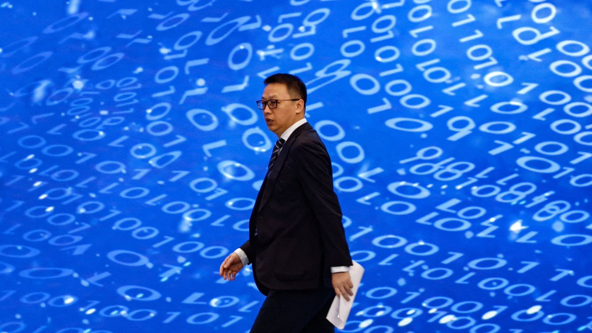 applitank's tweet photo. Researchers are watching a Chinese AI agent swarm. Independent researchers say it appears to run on Tencent's infrastructure and target Alibaba's map service, Amap.
#Applitank #Tencent #Amap https://t.co/NE1q0mosEP