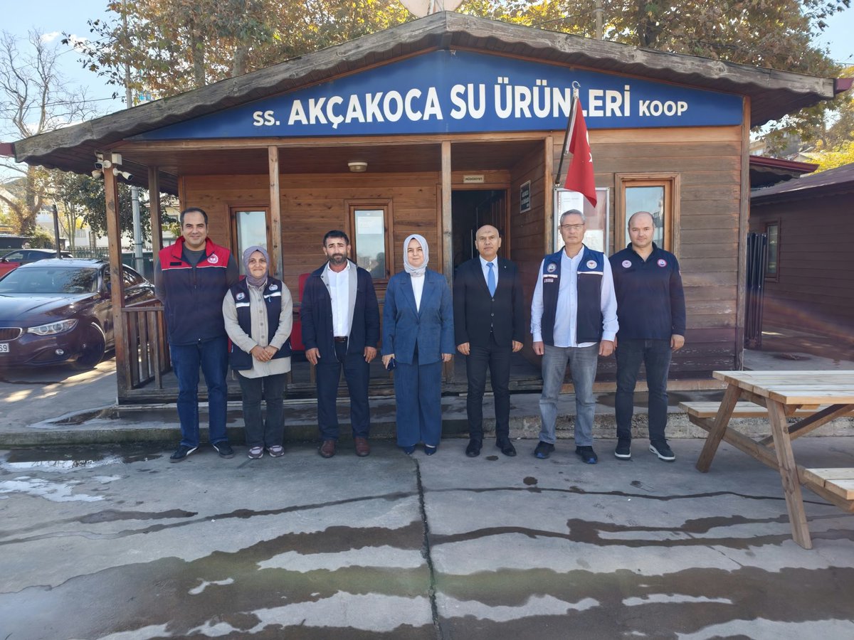 duzceiltarim's tweet photo. Akçakoca'da Balıkçıların Talep ve Sorunları Yerimde Dinlendi

https://t.co/tzEilIzlTx

@ibrahimyumakli @AhmetGumen @ahmtbgc @bekirgizligider @TCTarim https://t.co/HKfngBhY0A