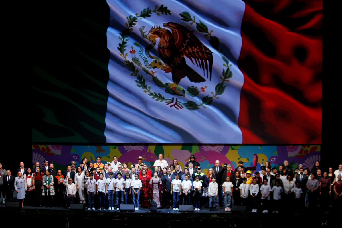 craviotocesar's tweet photo. El gabinete de la Ciudad de México, liderados por una gran Jefa de Gobierno!!! https://t.co/Yqf9bowL64